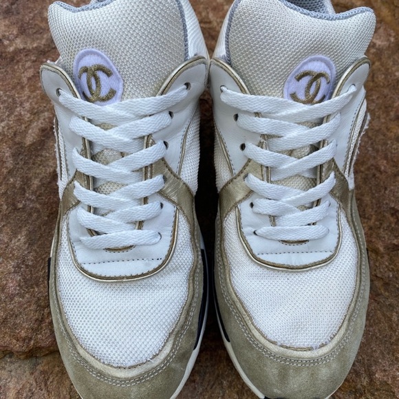 Epic combo interlocking CHANEL cruise neutral tone  sneakers shoes - Picture 2 of 11